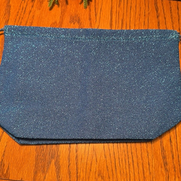 NWT 22 Pc Beauty Makeup Perfume Haircare Skincare Travel Sz Sample & Beauty Bag - Picture 8 of 14